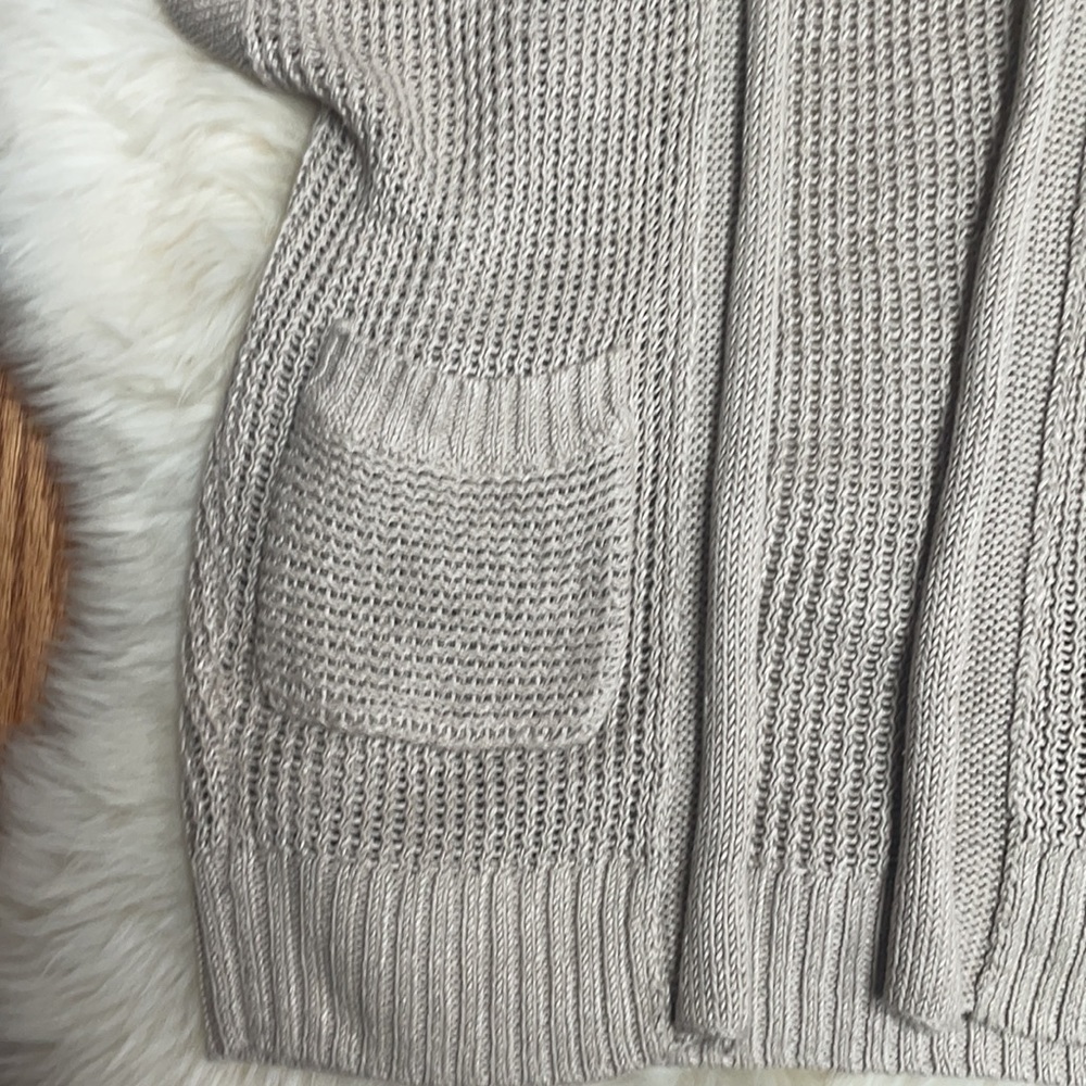 Club Monaco | M tan short sleeve cardigan with pockets - Picture 4 of 5